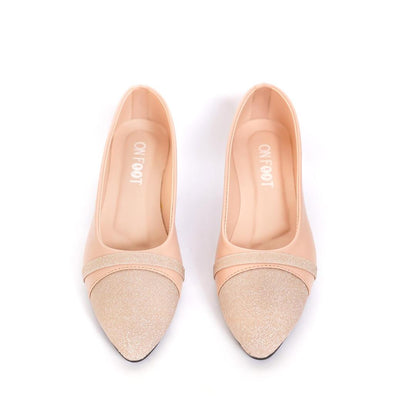 Women's Rexine fancy pumps.
