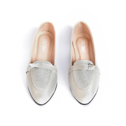 Women's Rexine fancy pumps.