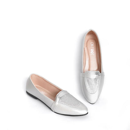 Women's Rexine fancy pumps.